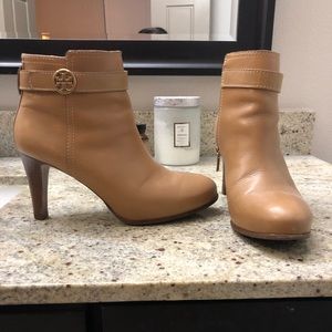 Tory Burch tan leather boots booties size 8.5